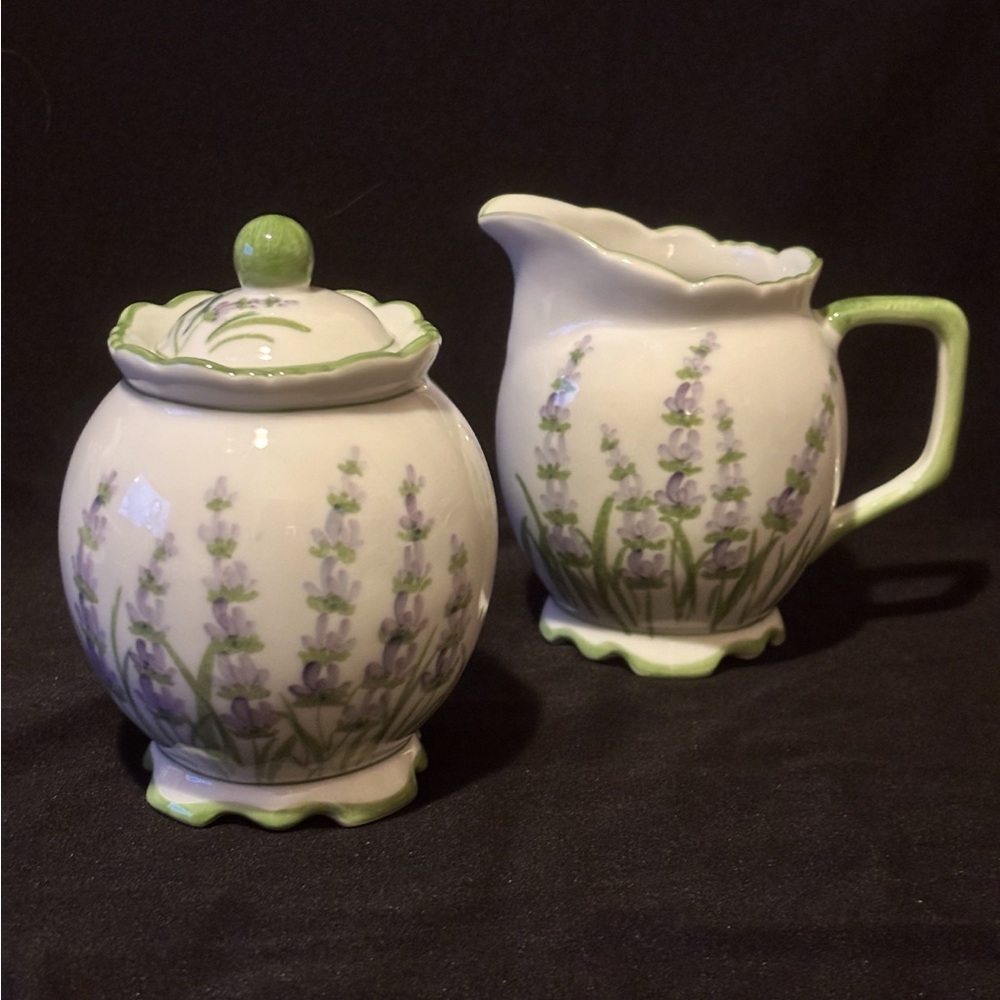 Andrea by Sadek Cream and Sugar Set. Flowers Design